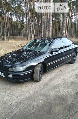 Седан Opel Omega 1999 в Чернигове