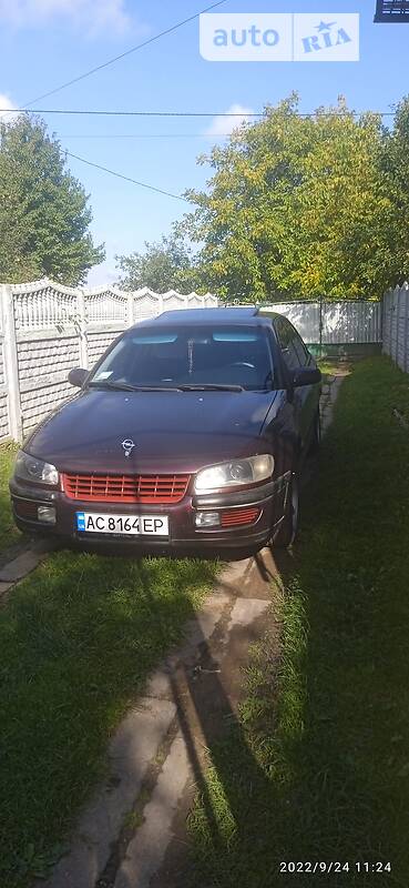 Седан Opel Omega 1994 в Горохове