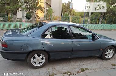 Седан Opel Omega 1998 в Южному