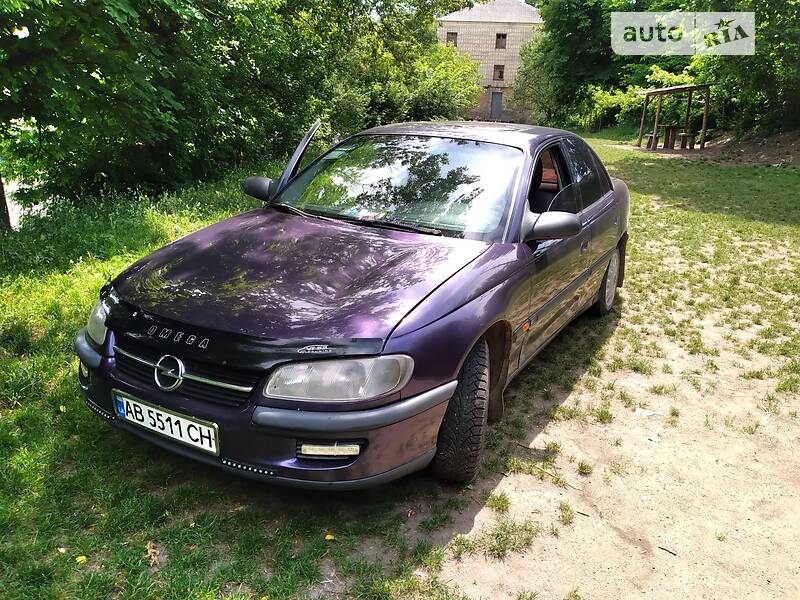 Седан Opel Omega 1995 в Жмеринке