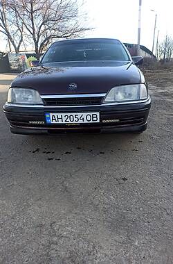 Седан Opel Omega 1991 в Краматорске