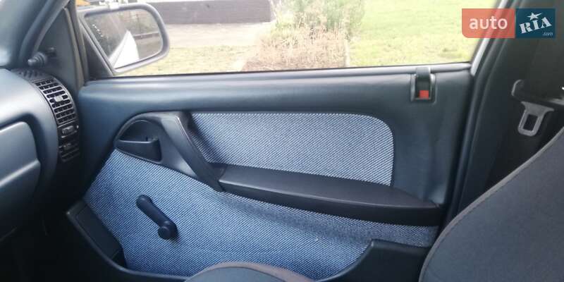 Седан Opel Omega 1987 в Калуші