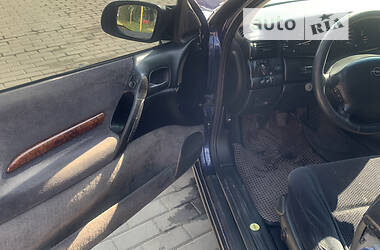 Седан Opel Omega 1999 в Киеве