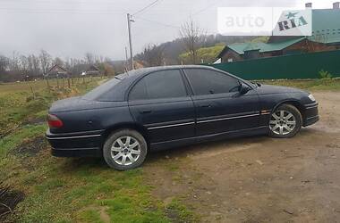 Седан Opel Omega 1998 в Черновцах