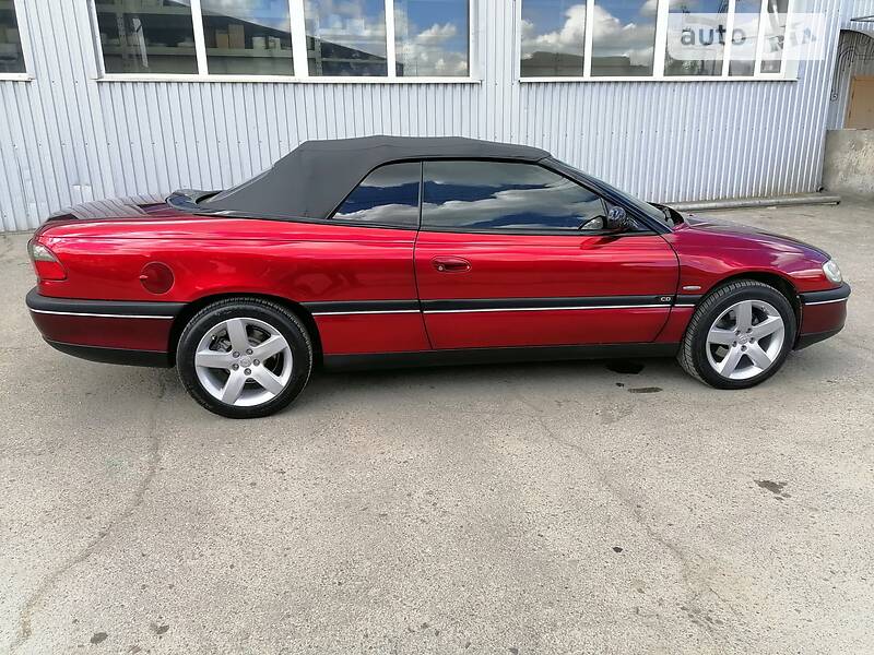 Седан Opel Omega 1995 в Черновцах