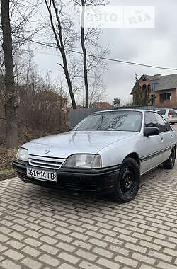 Седан Opel Omega 1988 в Городку
