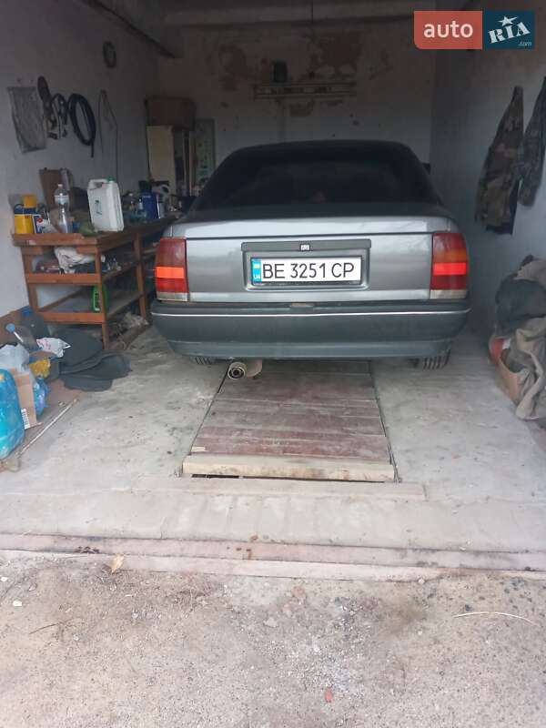 Седан Opel Omega 1987 в Николаеве фото 14 Седан Opel Omega 1987 в Николаеве