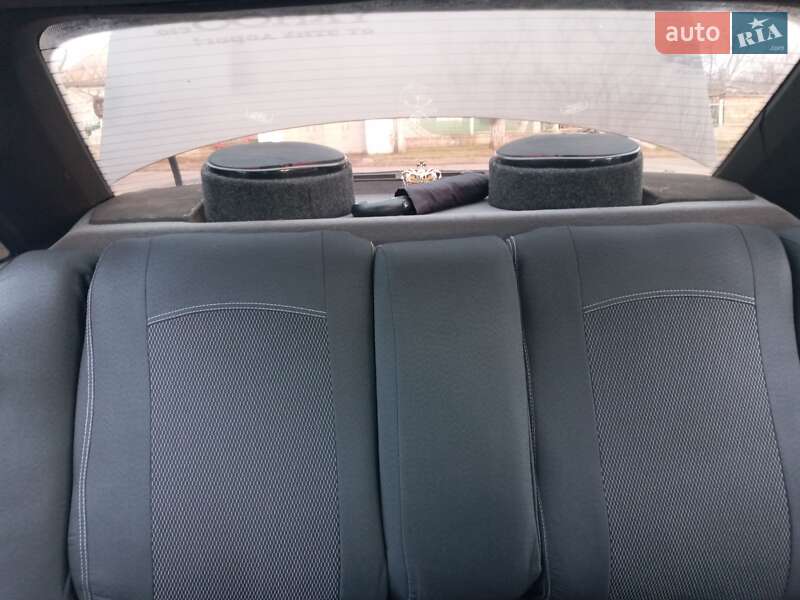 Седан Opel Omega 1987 в Николаеве фото 5 Седан Opel Omega 1987 в Николаеве