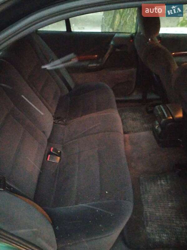 Седан Opel Omega 1998 в Покровске