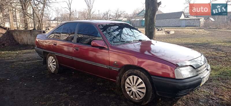 Седан Opel Omega 1990 в Новоукраїнці