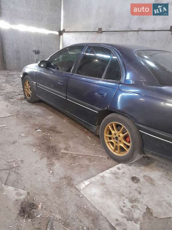 Седан Opel Omega 1995 в Балте