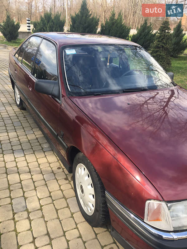 Седан Opel Omega 1992 в Умані фото 4 Седан Opel Omega 1992 в Умані