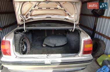 Седан Opel Omega 1987 в 