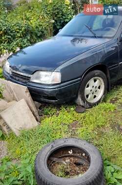 Седан Opel Omega 1993 в Владимир-Волынском