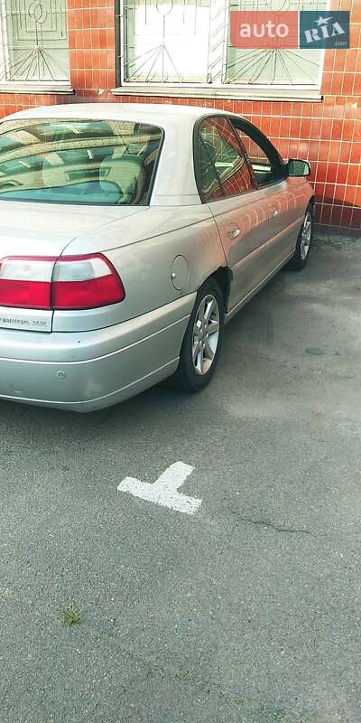 Opel Omega 2001