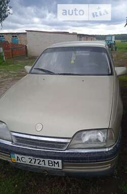 Седан Opel Omega 1988 в Локачах