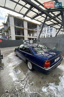 Седан Opel Omega 1993 в Львове