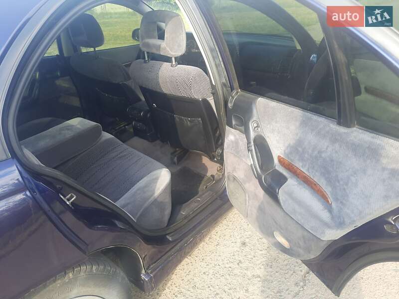 Седан Opel Omega 1995 в Роздільній