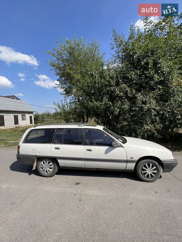 Универсал Opel Omega 1987 в Каменец-Подольском фото 8 Универсал Opel Omega 1987 в Каменец-Подольском