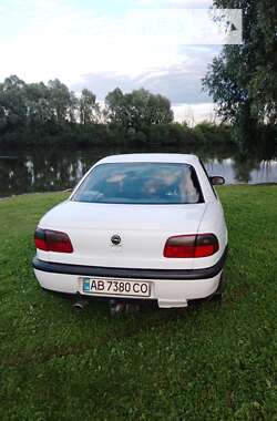 Седан Opel Omega 1994 в Новгород-Северском