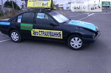 Седан Opel Omega 1990 в Одессе