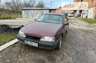 Седан Opel Omega 1991 в Виннице