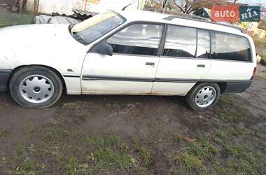 Универсал Opel Omega 1987 в Турийске