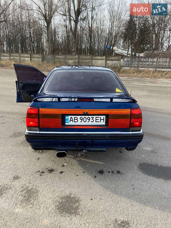 Седан Opel Omega 1993 в Тульчине