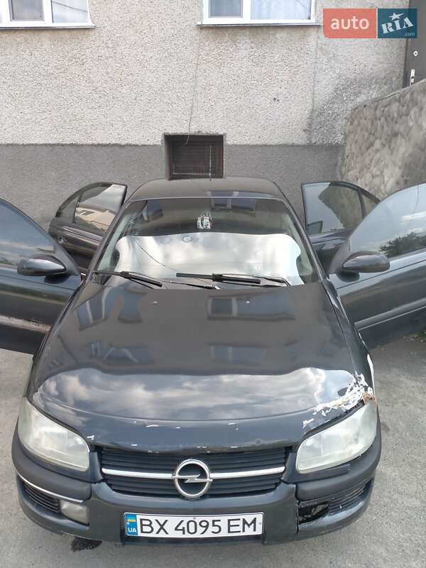 Седан Opel Omega 1994 в Ярмолинцах