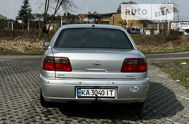 Седан Opel Omega 2002 в Ивано-Франковске