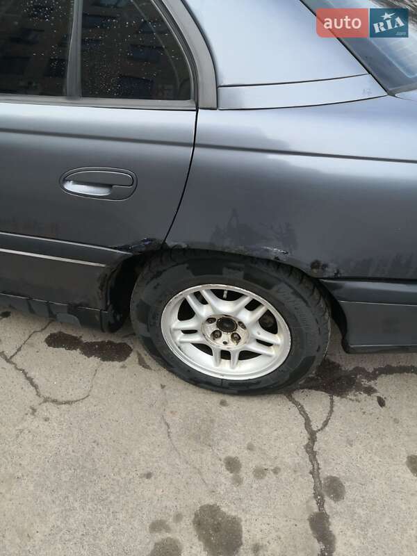 Седан Opel Omega 1995 в Кривому Розі