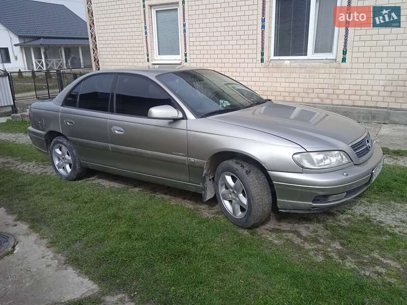 Opel Omega 2002