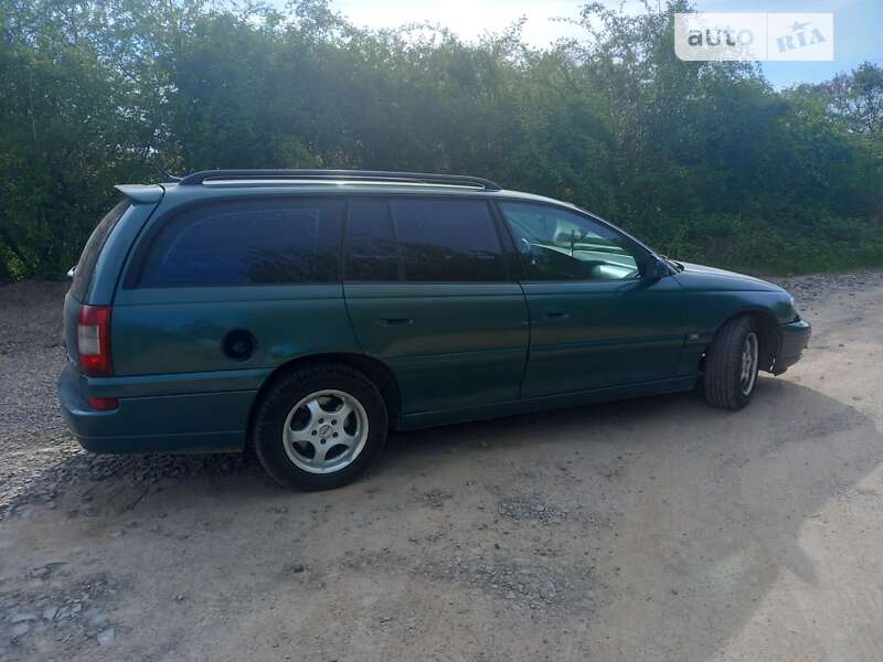 Универсал Opel Omega 2000 в Ужгороде