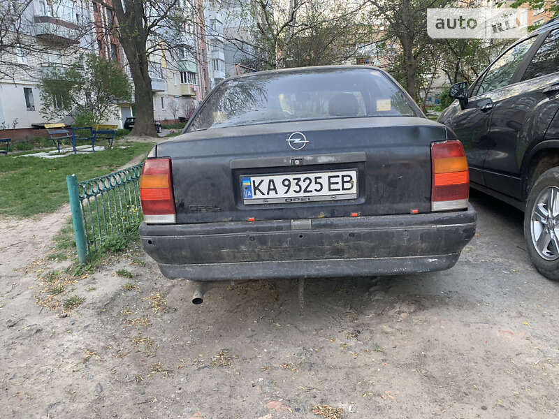 Седан Opel Omega 1988 в Умані