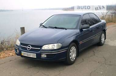 Седан Opel Omega 1995 в Полтаве