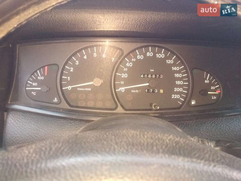 Седан Opel Omega 1996 в Києві