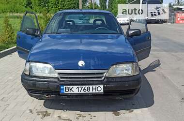 Седан Opel Omega 1988 в Ровно