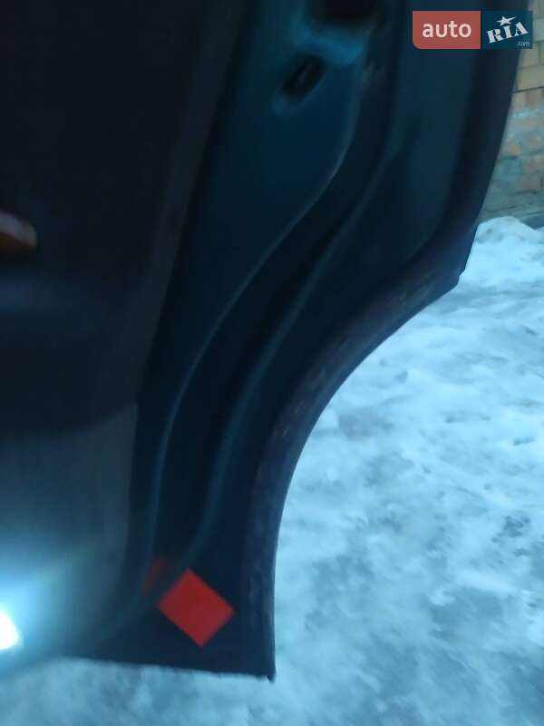Седан Opel Omega 1998 в Киеве