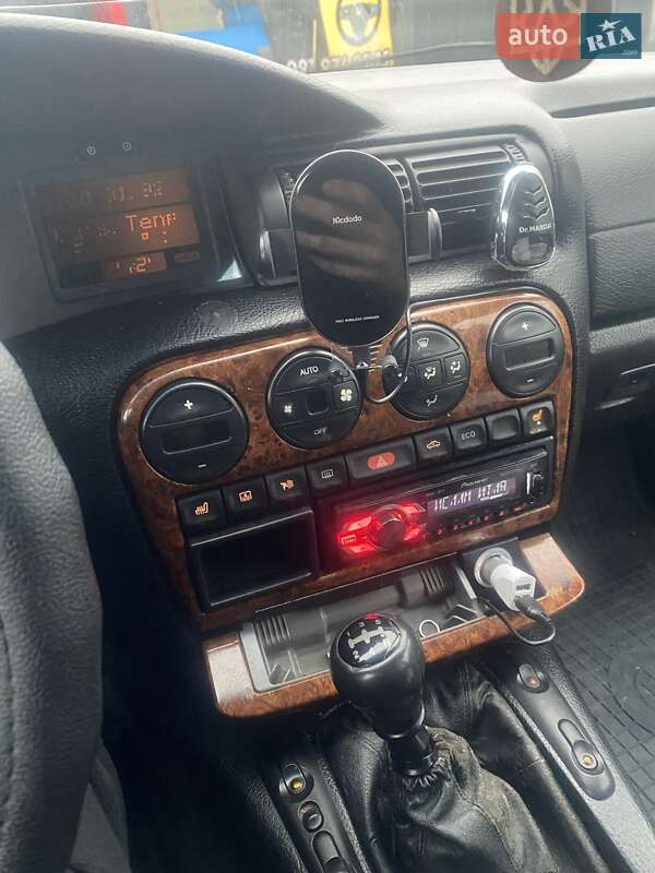 Седан Opel Omega 1997 в Києві