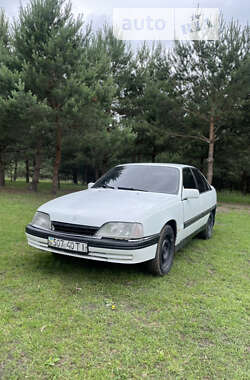 Седан Opel Omega 1993 в Львові
