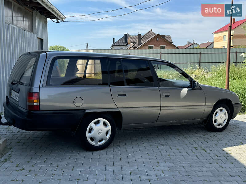 Универсал Opel Omega 1987 в Дрогобыче