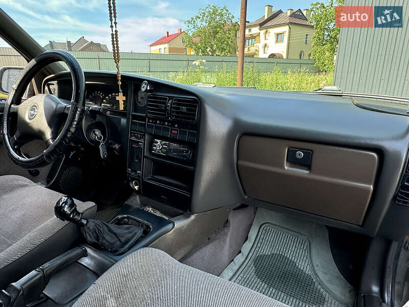 Универсал Opel Omega 1987 в Дрогобыче