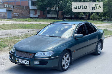 Седан Opel Omega 1996 в Запорожье
