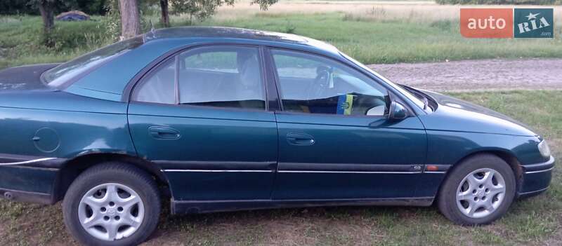 Седан Opel Omega 1996 в Бурині