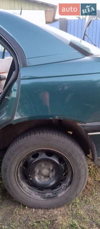 Седан Opel Omega 1996 в Бурині