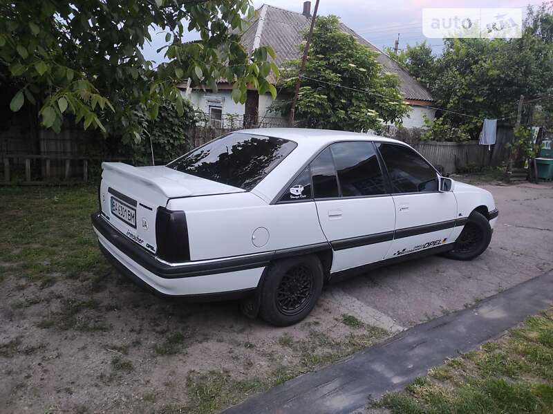 Седан Opel Omega 1993 в Кременчуге