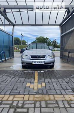 Седан Opel Omega 2001 в Казатине