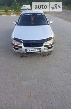 Седан Opel Omega 1996 в Черновцах