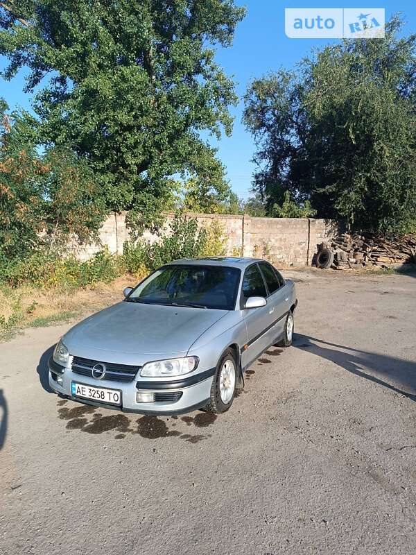 Седан Opel Omega 1998 в Кривому Розі