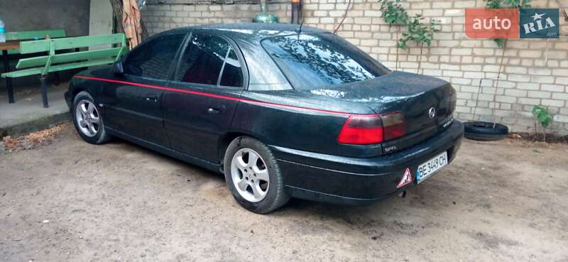 Седан Opel Omega 2000 в Миколаєві